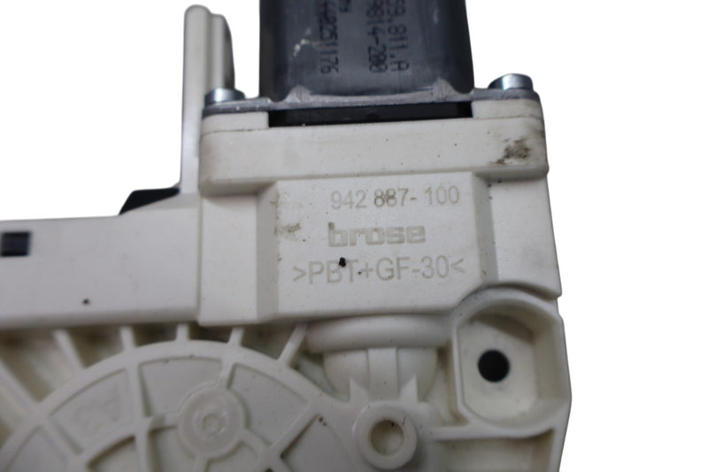 Load image into Gallery viewer, 11-17 Volkswagen Touareg Rear Right Door Window Motor Regulator 8K0959811A Oem