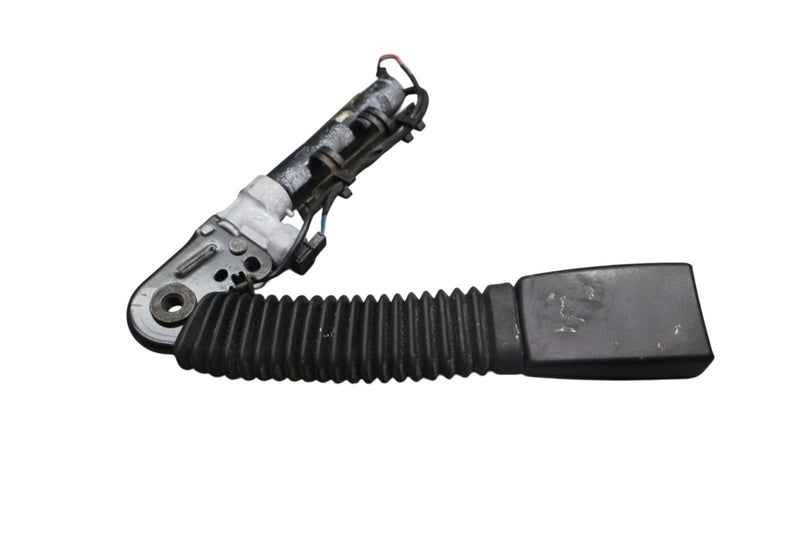 Load image into Gallery viewer, 09-17 BMW 750Li 750Li xDrive Front Right Side Seatbelt Seat Belt Buckle Oem