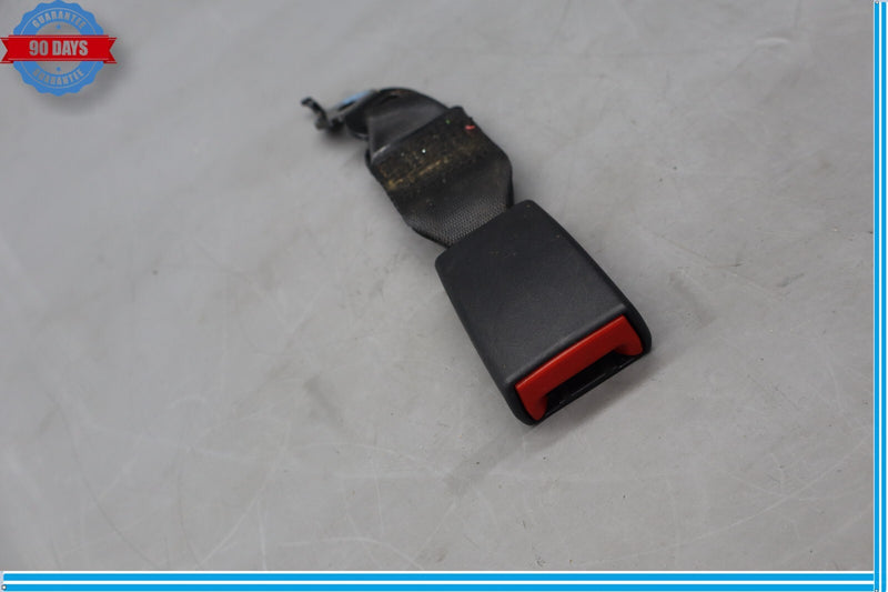 Load image into Gallery viewer, 11-16 BMW 528i 535i F10 Rear Lower Center Seatbelt Seat Belt Buckle Oem