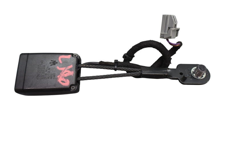 Load image into Gallery viewer, 14-22 Maserati Ghibli M157 Front Left Driver Side Seat Belt Seatbelt Buckle Oem