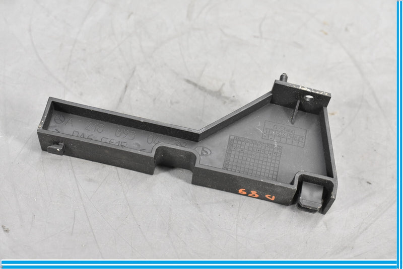 Load image into Gallery viewer, 12-18 Mercedes E350 CLS550 Rear Left Driver Side Support Panel Top Oem