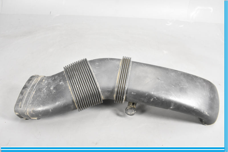 Load image into Gallery viewer, 07-10 BMW X5 E70 Air Cleaner Intake Duct Tube Pipe 13717548890 Oem