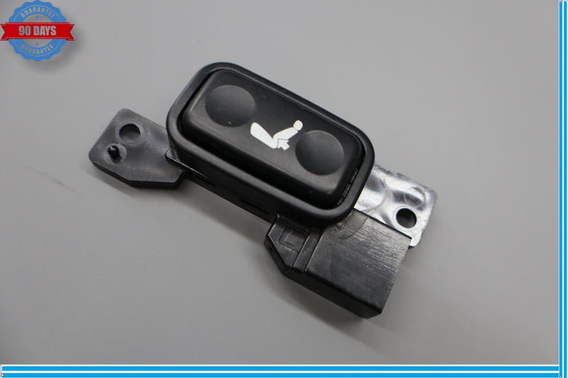 Load image into Gallery viewer, 01-06 Lexus LS430 SC430 Front Left Driver Side Seat Lumbar Control Switch Oem