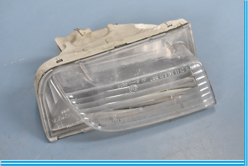 Load image into Gallery viewer, 02-10 Lexus SC430 Front Left Driver Lower Side Fog Light Lamp Oem