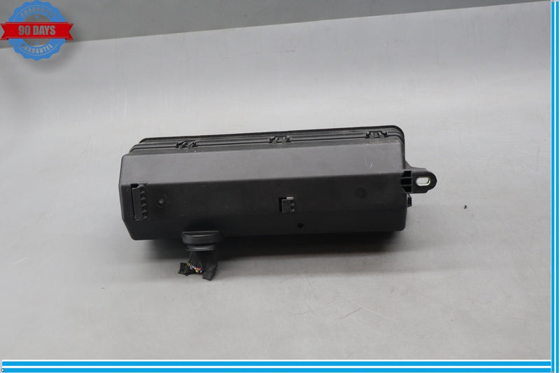 Load image into Gallery viewer, 14-17 Land Range Rover Sport Rear Fuse Relay Junction Fuse Box Oem