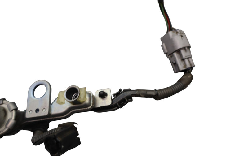 Load image into Gallery viewer, 07-15 Lexus GS450h 3.5 Upper Fuel Rail Injection Line Delivery Pipe Assembly Oem