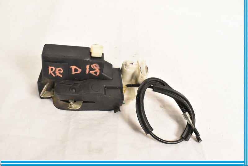 Load image into Gallery viewer, 03-12 Maserati Quattroporte Rear Right Passenger Door Lock Latch Actuator Oem