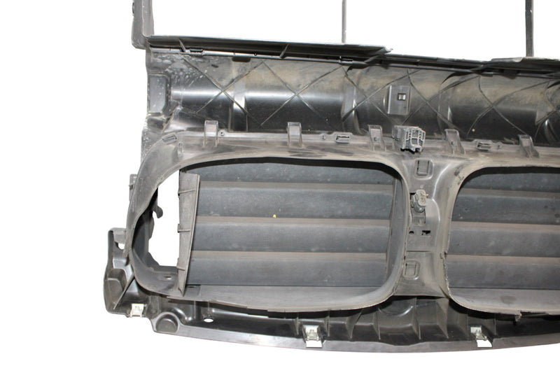 Load image into Gallery viewer, 11-17 BMW 535i GT 550i GT F10 Radiator Support Air Duct 51747200787 Oem