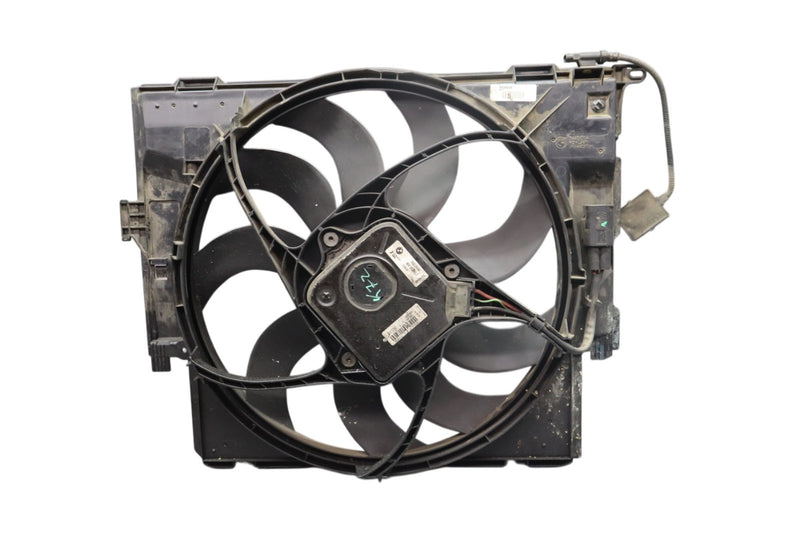 Load image into Gallery viewer, 12-18 BMW 320i 328i F30 Front Radiator Cooling Fan Shroud Assembly 7640511 Oem