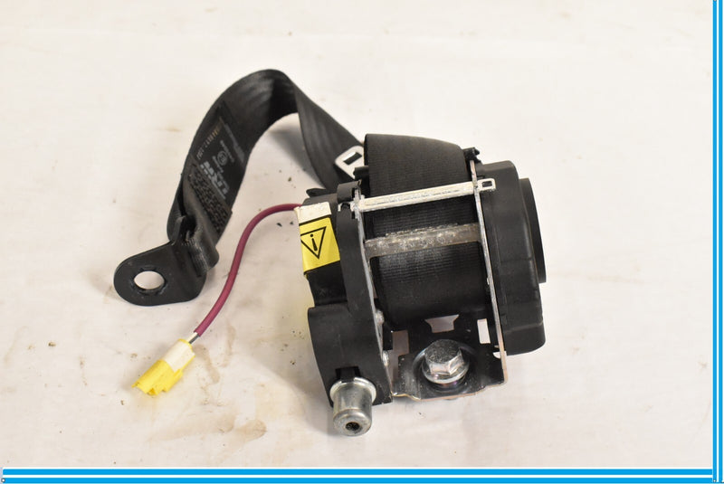 Load image into Gallery viewer, 05-08 Maserati Quattroporte M139 Rear Left Or Right Seat Belt Retractor Oem