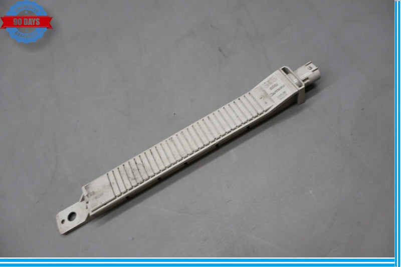 Load image into Gallery viewer, 03-04 Mercedes R230 SL500 Right Side Tire Pressure Monitoring Antenna Sensor Oem