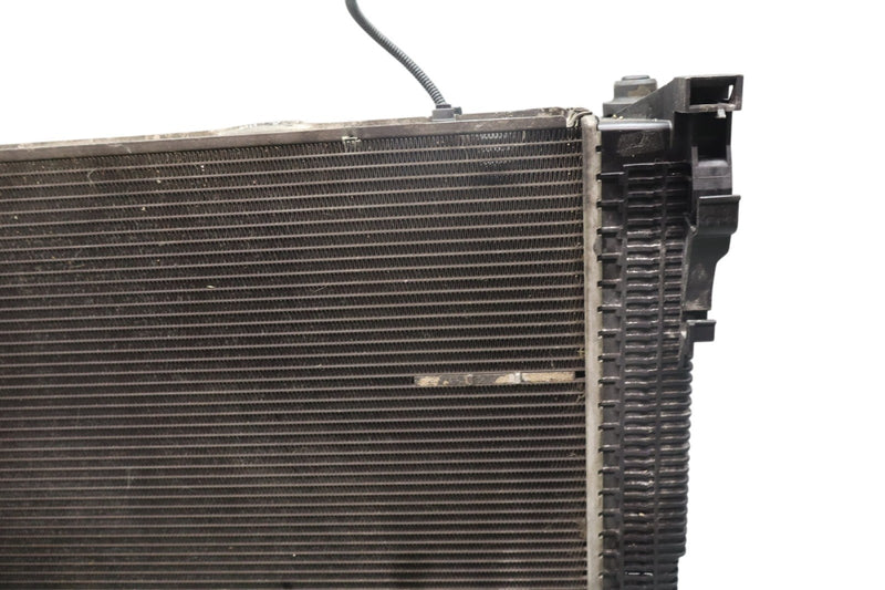 Load image into Gallery viewer, 08-15 Mercedes W212 E350 C300 Engine Motor Water Cooling Radiator 2045003003 Oem