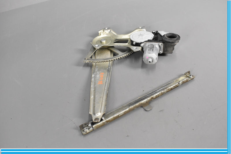 Load image into Gallery viewer, 07-12 Lexus LS460 Front Right Passenger Side Window Regulator W/ Motor Oem