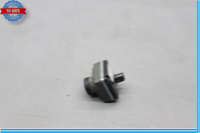Load image into Gallery viewer, 17-21 Land Rover Range Rover Sport Rear View Parking Camera 811608082 Oem