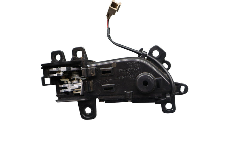 Load image into Gallery viewer, 15-20 Hyundai Genesis G80 Front Left Driver Side Interior Door Handle Oem