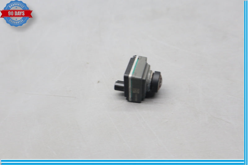 Load image into Gallery viewer, 17-21 Land Rover Range Rover Sport Rear View Parking Camera 811608082 Oem
