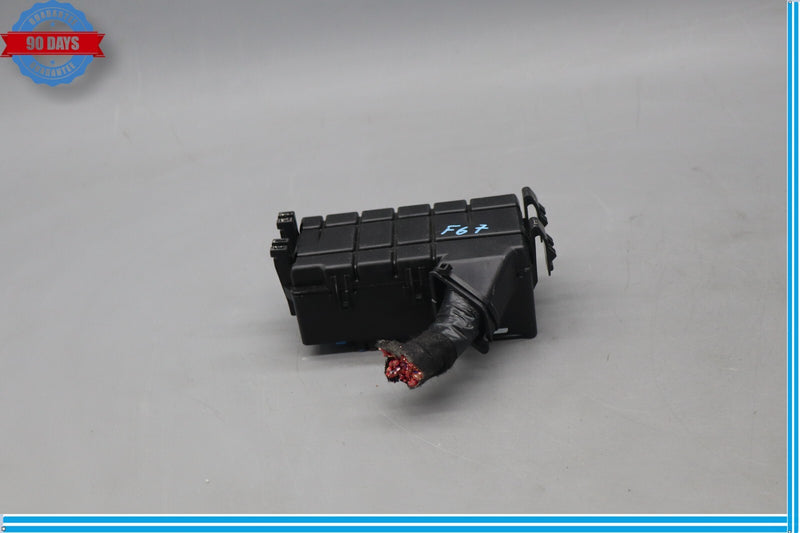 Load image into Gallery viewer, 18-21 Buick Enclave Engine Motor Fuse Relay Junction Box Module Oem