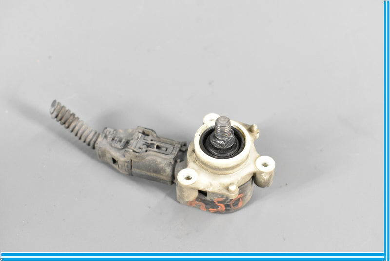 Load image into Gallery viewer, 07-09 Lexus LS460 Rear Position Level Sensor W/ Control Connector Oem