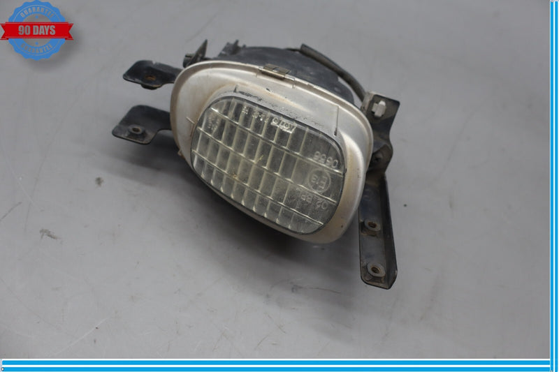 Load image into Gallery viewer, 02-10 Lexus SC430 Front Left Driver Side Fog Light Lamp W/ Bracket Oem