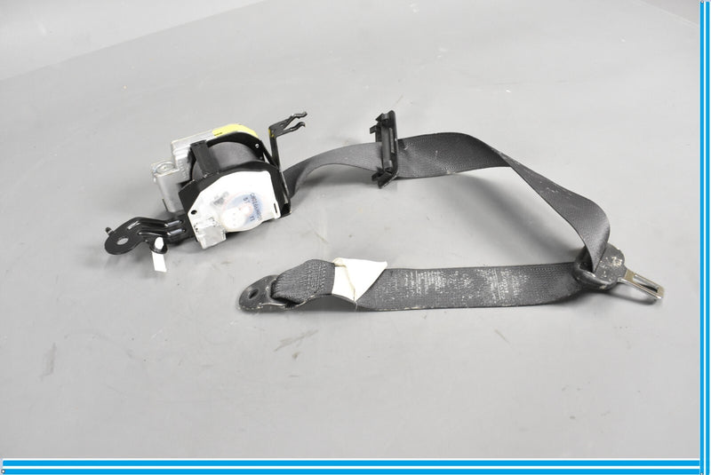 Load image into Gallery viewer, LEXUS LS460 XF40 REAR RIGHT SIDE SEAT BELT SEATBELT RETRACTOR OEM 2007 - 2009