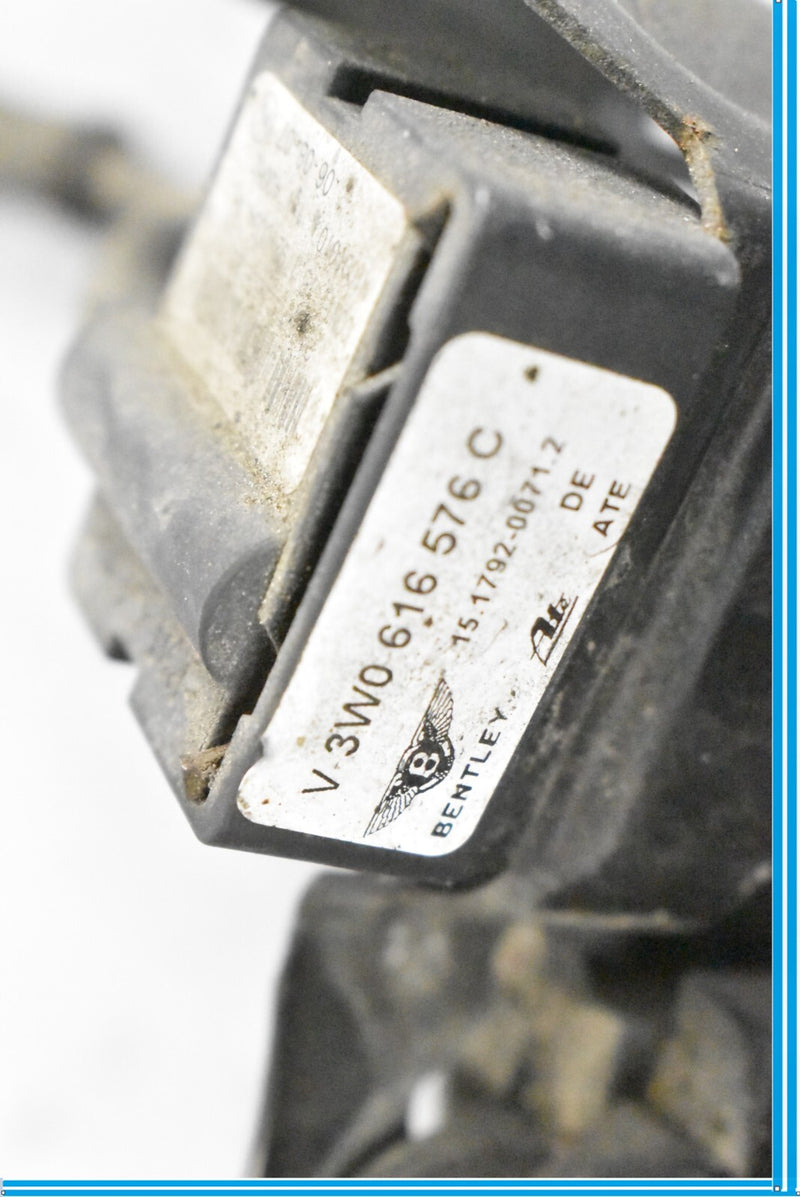 Load image into Gallery viewer, 04-12 Bentley Continental Accelerator Acceleration Sensor 3W0616576 Oem