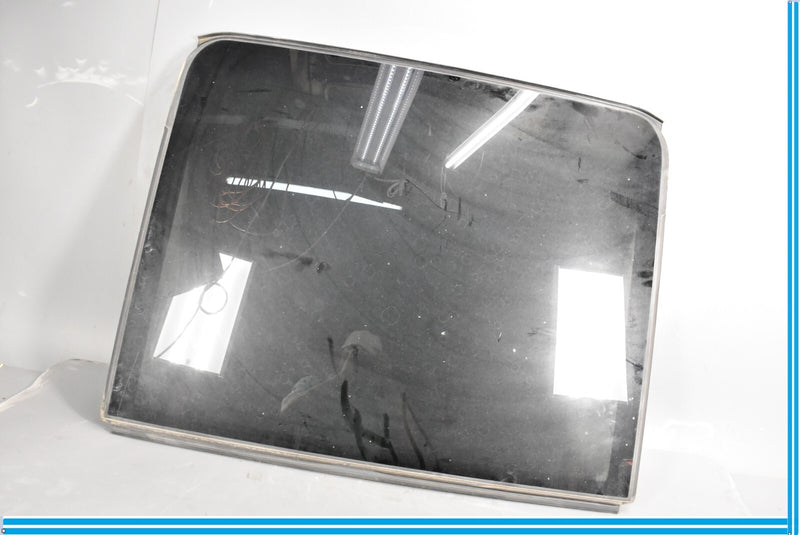 Load image into Gallery viewer, 11-17 Volkswagen VW Touareg Rear Rear Panoramic Sunroof Glass Window Oem