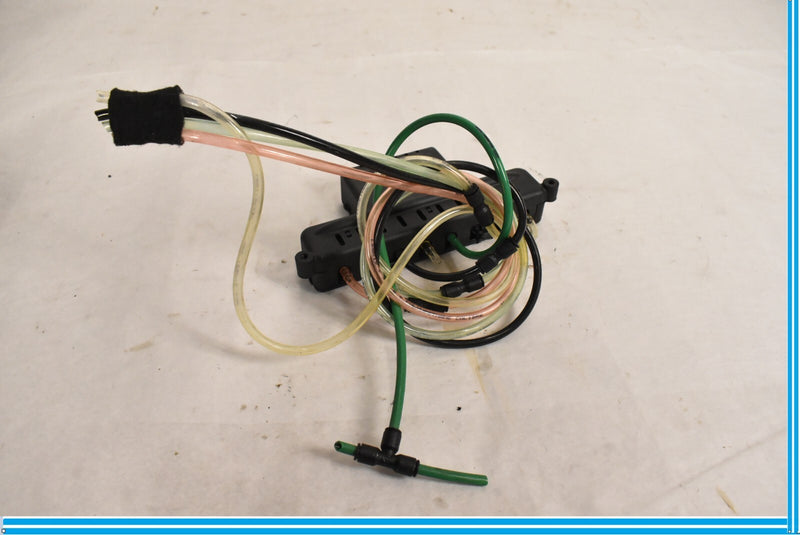 Load image into Gallery viewer, 04-08 Maserati Quattroporte Front Left Driver Seat Air Valve G3CV20 Oem