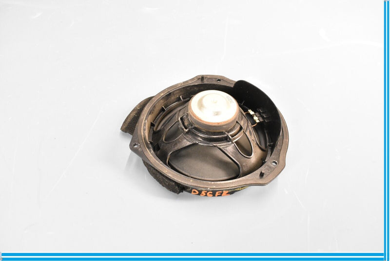 Load image into Gallery viewer, 08-14 Mercedes W204 C300 C250 Front Left or Right Door Audio Speaker 2048201902