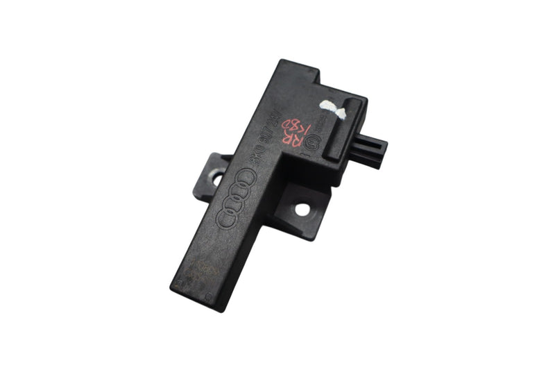 Load image into Gallery viewer, 11-17 Volkswagen Touareg VW Rear Keyless Entry Control Module Receiver Oem