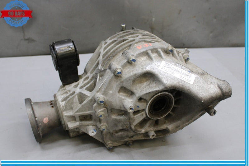 Load image into Gallery viewer, 14-17 Maserati Ghibli S AWD Rear Diff Differential Axle Carrier 670009608 Oem