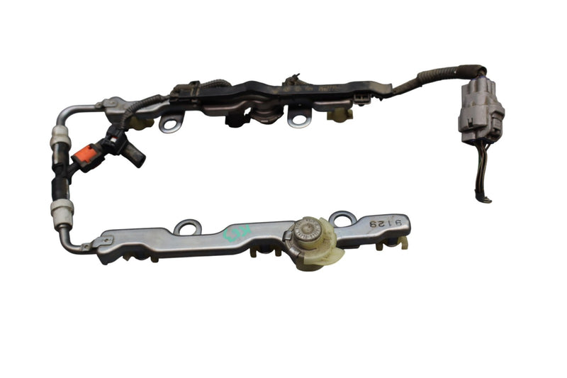 Load image into Gallery viewer, 07-15 Lexus GS450h 3.5 Upper Fuel Rail Injection Line Delivery Pipe Assembly Oem