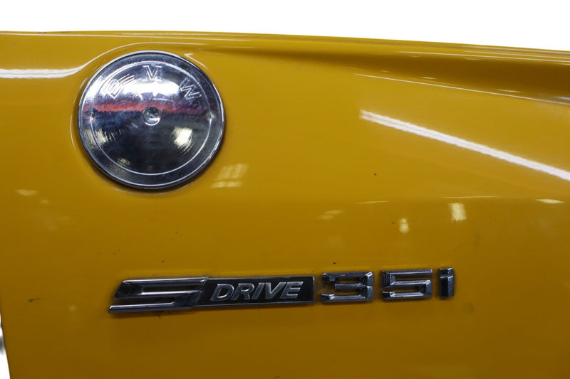 Load image into Gallery viewer, 09-12 BMW E89 Z4 3.0L Front Right Passenger Side Fender Cover Panel Yellow Oem