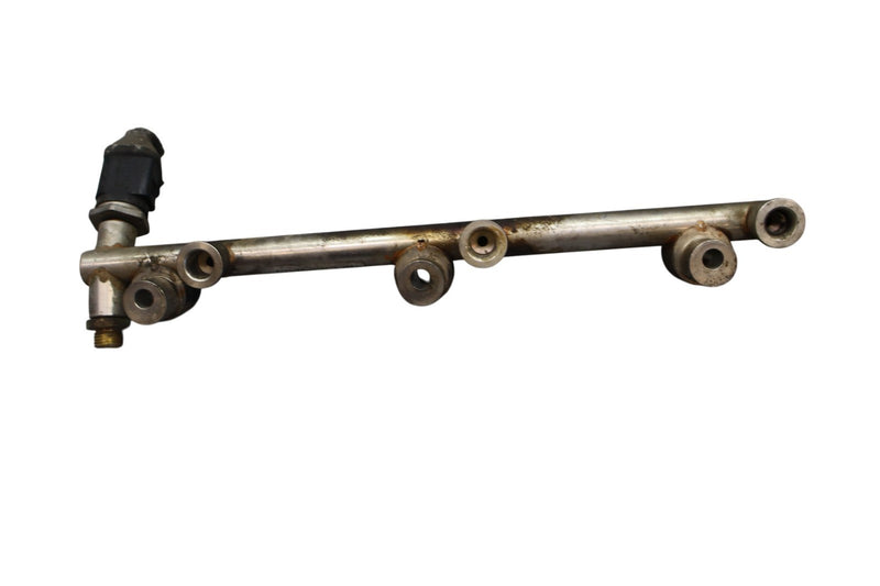 Load image into Gallery viewer, 11-17 Volkswagen Touareg Fuel Injector Rail W/o Injectors 03H133317P Oem