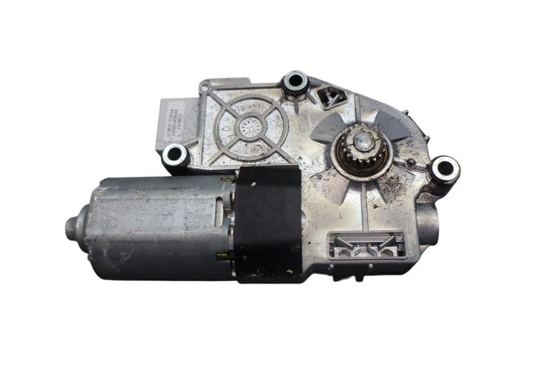 Load image into Gallery viewer, 11-17 Volkswagen Touareg Front Panoramic Sunroof Sun Roof Motor 7P0959591B Oem