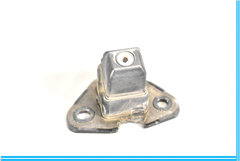 Load image into Gallery viewer, 07-09 Lexus LS460 LS600h Rear Trunk Lid Backup Reverse Camera 86790-50020 Oem