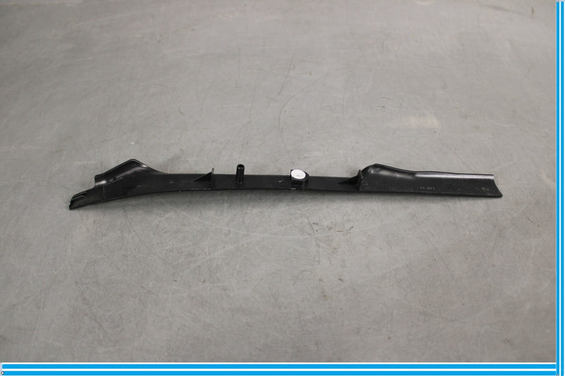 Load image into Gallery viewer, 10-11 Land Rover Range Rover Sport Front Right Side Sill Cover Trim Oem
