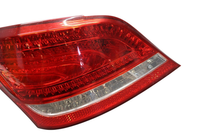 Load image into Gallery viewer, 11–13 Hyundai Equus Signature Left Driver Side Rear Taillight Assembly Oem
