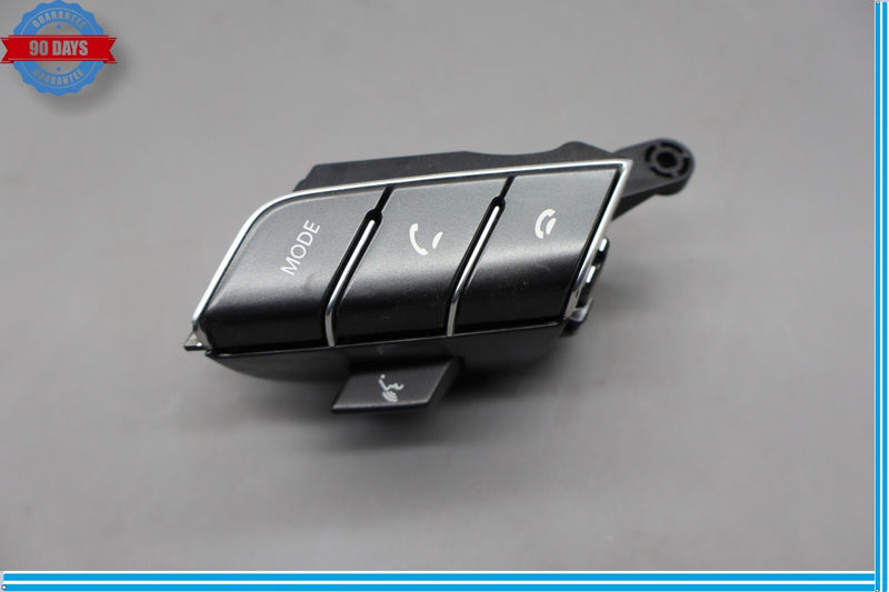 Load image into Gallery viewer, 11-13 Hyundai Equus SIG Steering Wheel Cruise Audio Radio Control Switch Oem
