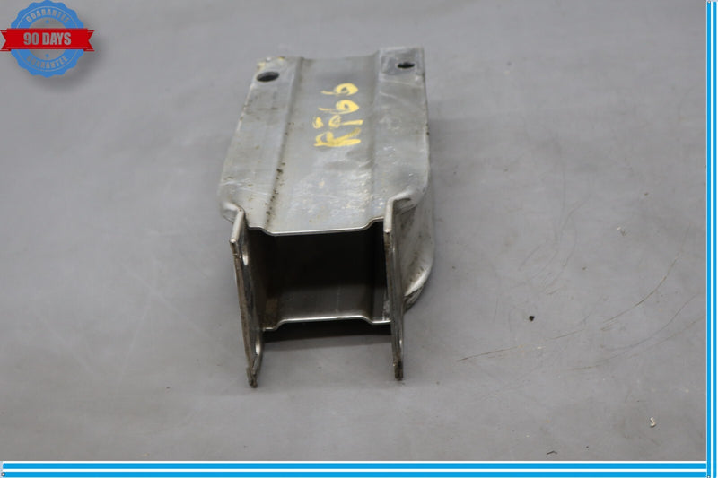 Load image into Gallery viewer, 08-14 Mercedes C250 W204 Front Right Bumper Reinforcement Impact Bracket Bar Oem
