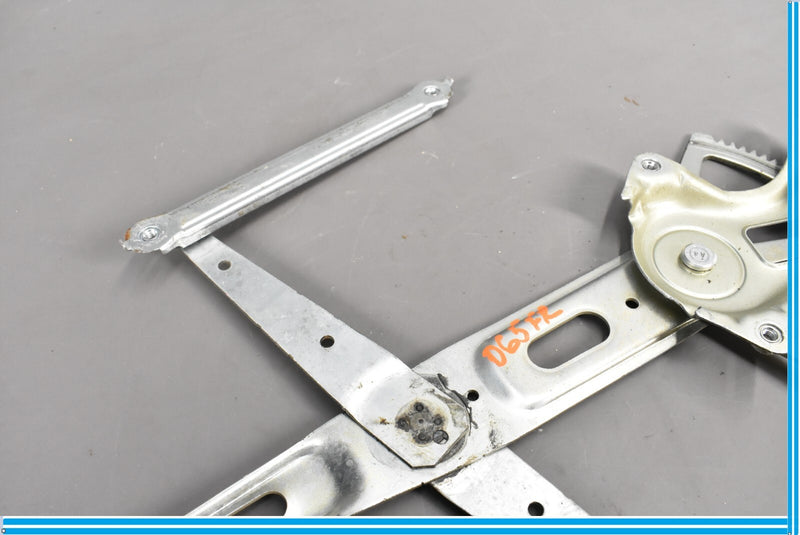 Load image into Gallery viewer, 07-16 Lexus LS460 Front Right Passenger Side Seat Door Window Regulator Oem
