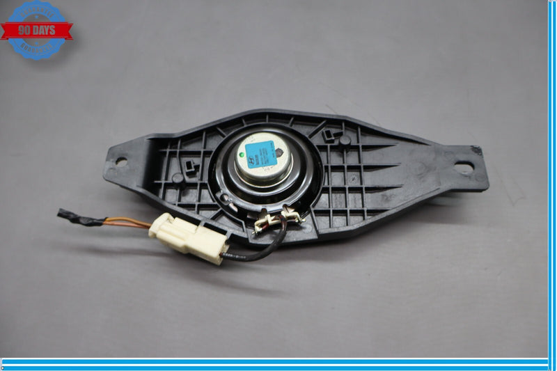 Load image into Gallery viewer, 11-16 Hyundai Equus Rear Right Back Glass Tweeter Speaker 96350-3N300 Oem
