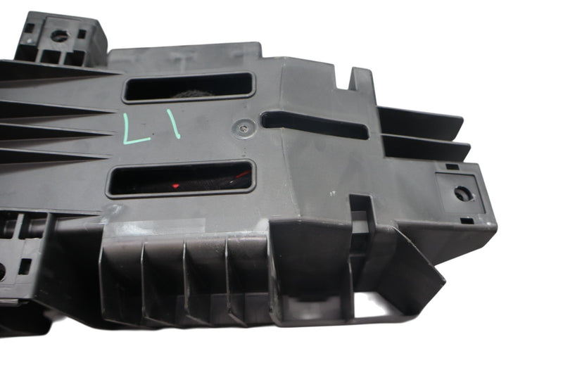 Load image into Gallery viewer, 06-19 Mercedes X164 ML350 GL450 Power Distribution Fuse Box W/ Holder Oem

