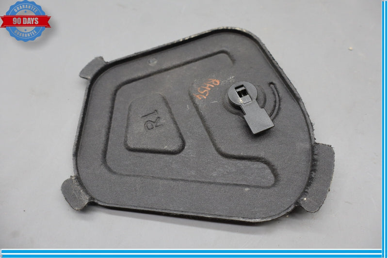 Load image into Gallery viewer, 11-13 Hyundai Equus Signature Rear Right Side Tail Light Lamp Cover Oem
