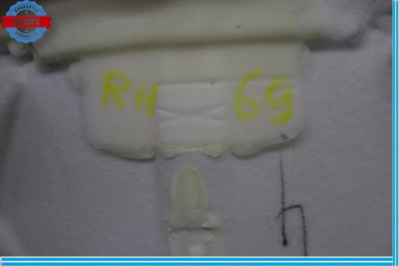Load image into Gallery viewer, 11-18 Porsche Cayenne 958 Front Right Side Seat Upper Cover Cushion Oem
