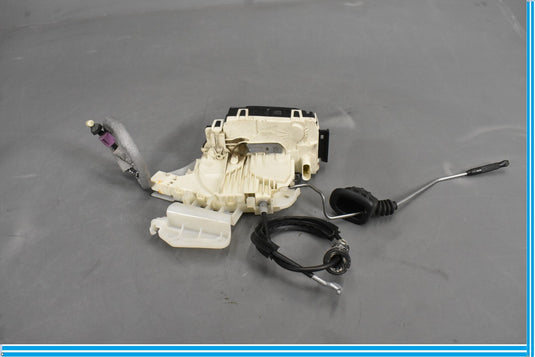12-18 Mercedes CLS550 W218 Front Right Passenger Side Door Lock Actuator Oem