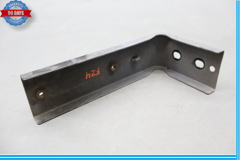 Load image into Gallery viewer, 11-13 Infiniti QX56 Front Left or Right Lower Bumper Cover Retainer Oem
