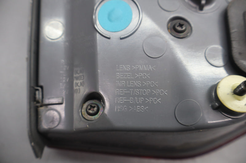 Load image into Gallery viewer, 15-17 Hyundai Genesis G80 Rear Right Passenger Side Inner Tail Light Lamp Oem
