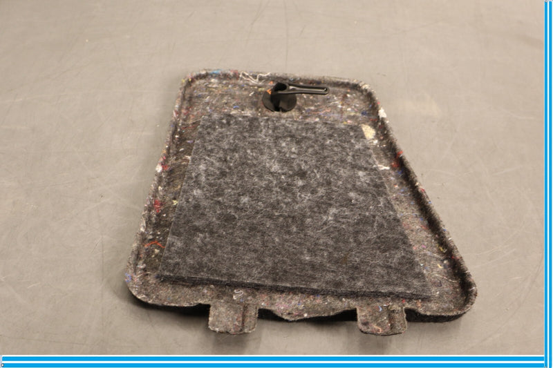 Load image into Gallery viewer, 10-13 Mercedes E350 E550 W212 Sedan Right Side Trunk Liner Mat Carpet Oem
