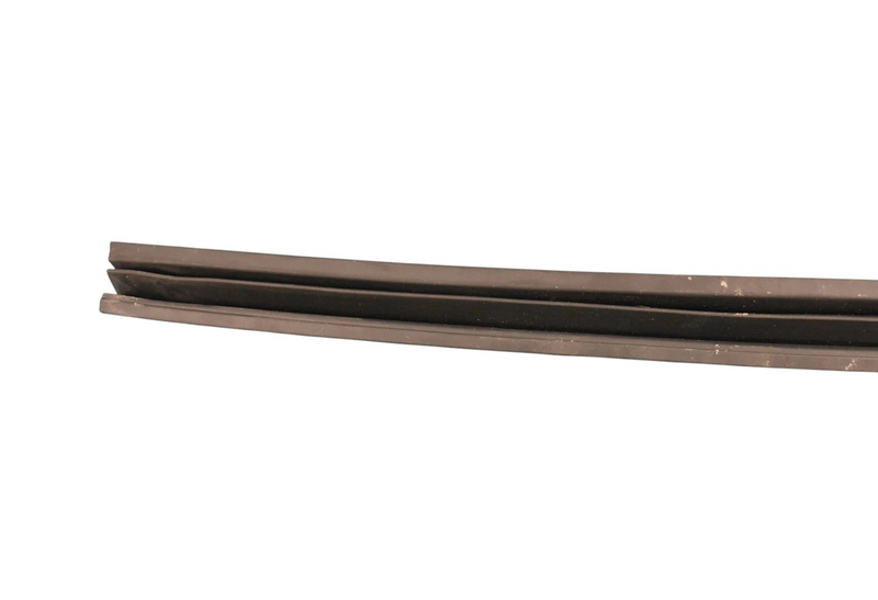 Load image into Gallery viewer, 12-18 BMW 650i 640i F12 Front Right Passenger Side Door Weather Strip Seal Oem

