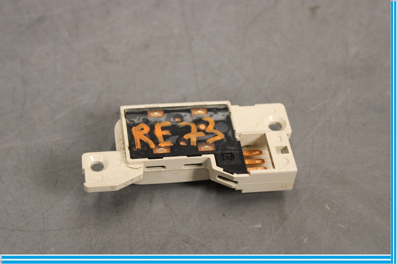 Load image into Gallery viewer, 02-10 Lexus SC430 Front Right Side Seat Lumbar Support Control Switch Oem

